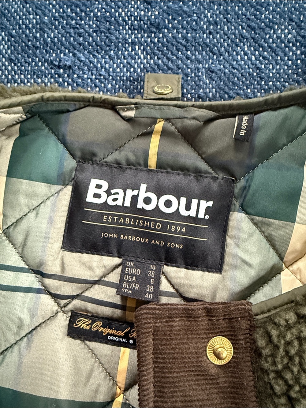 Barbour women’s  Olive Green Sherpa Vest with Brown Trim - Picture 2 of 3